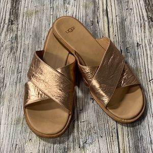 UGG - Rose Gold Slides